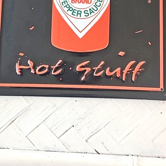 Metal Tabasco Sign Black Red Green Bar Restraunt Kitchen 12" Tall x 8" Wide - Picture 2 of 6